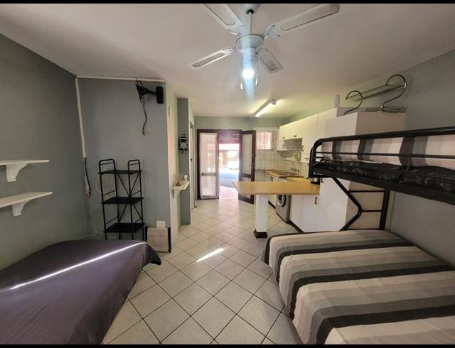 1 BEDROOM APARTMENT FOR SALE IN UVONGO BEACH